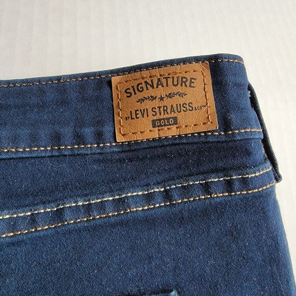Signature Levi Strauss Gold Denim Capris Mid Rise Skinny - Size 24S - Picture 2 of 6